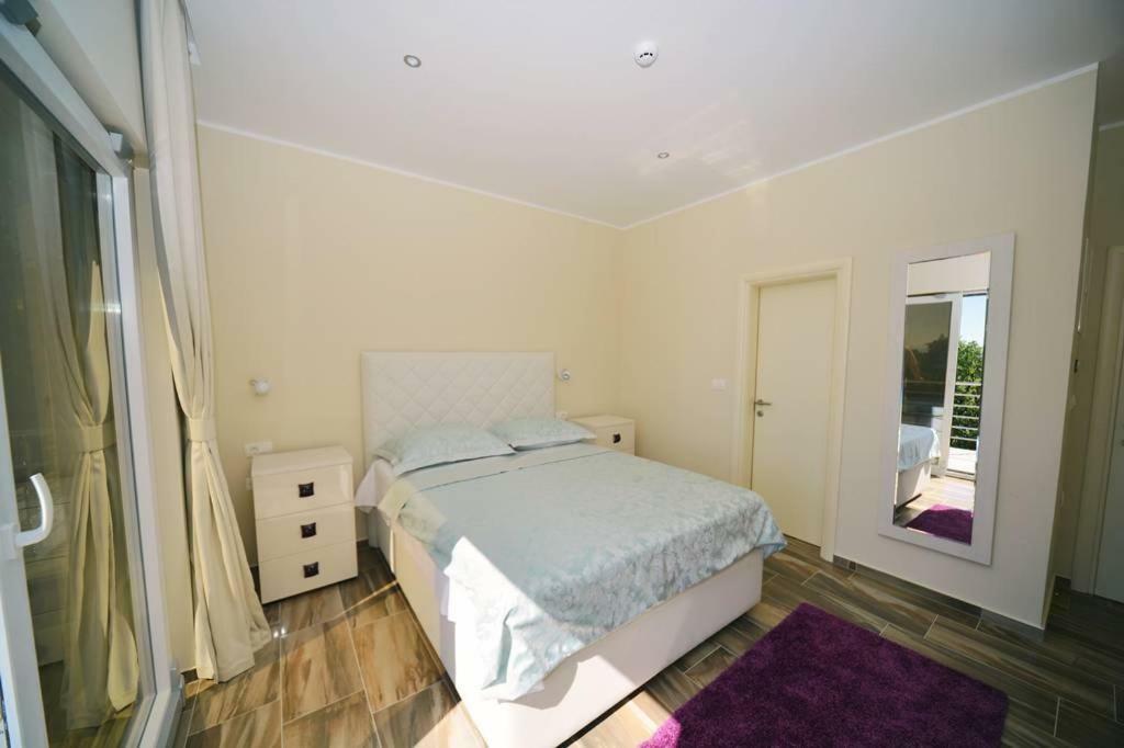 Guest House Manuela أوباتيا المظهر الخارجي الصورة