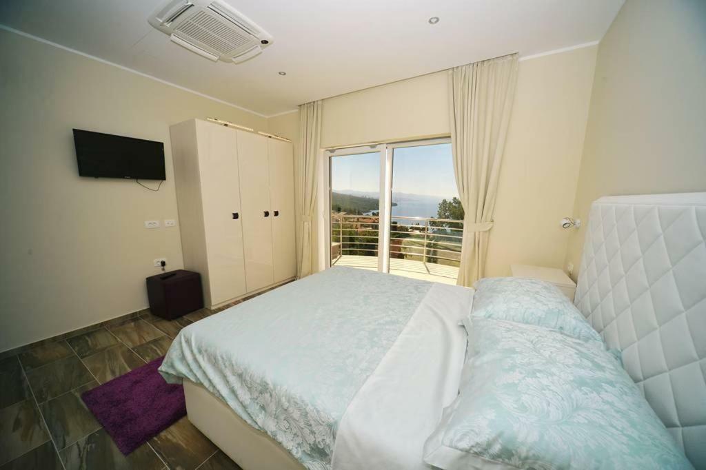 Guest House Manuela أوباتيا المظهر الخارجي الصورة